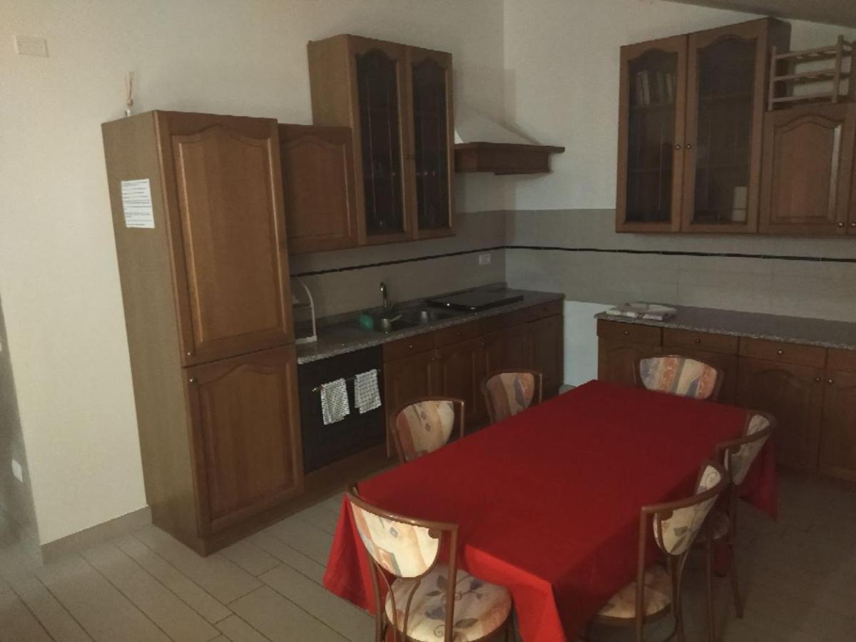 Room In Guest Room - Single Room Between Padua And Chioggia Brugine Eksteriør bilde